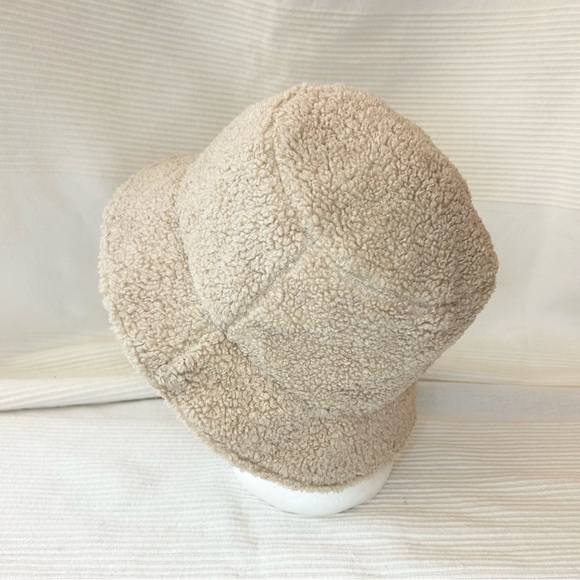 Sole Society Teddy Bucket Hat - Picture 3 of 11